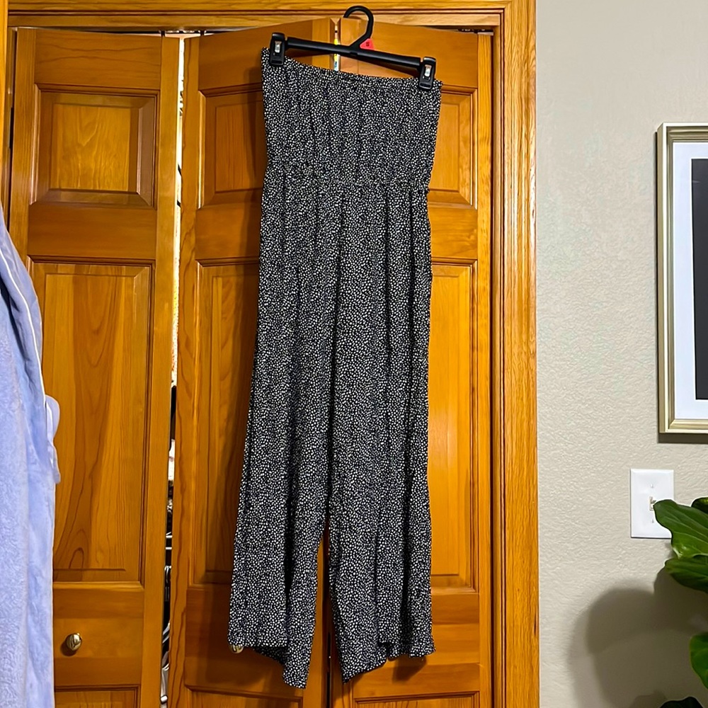 Strapless Black and White Jumper